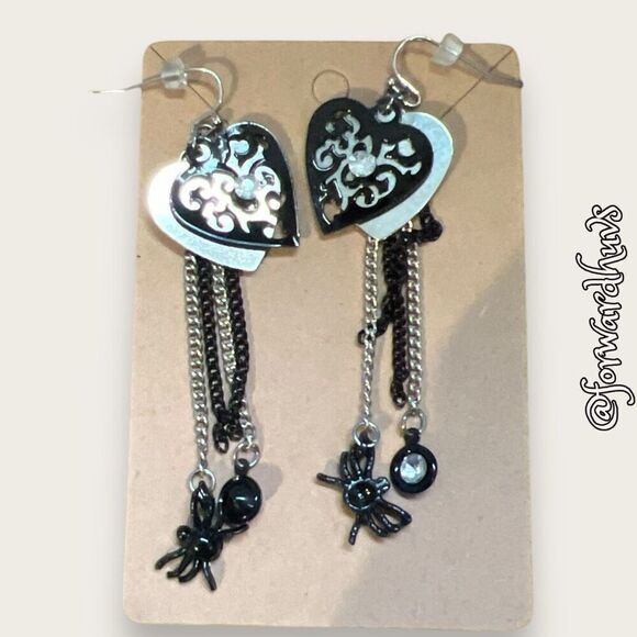 Bundle Sale 3 for $15 | Gothic Heart and Spider Dangling Earrings with Rhineston - Picture 4 of 6